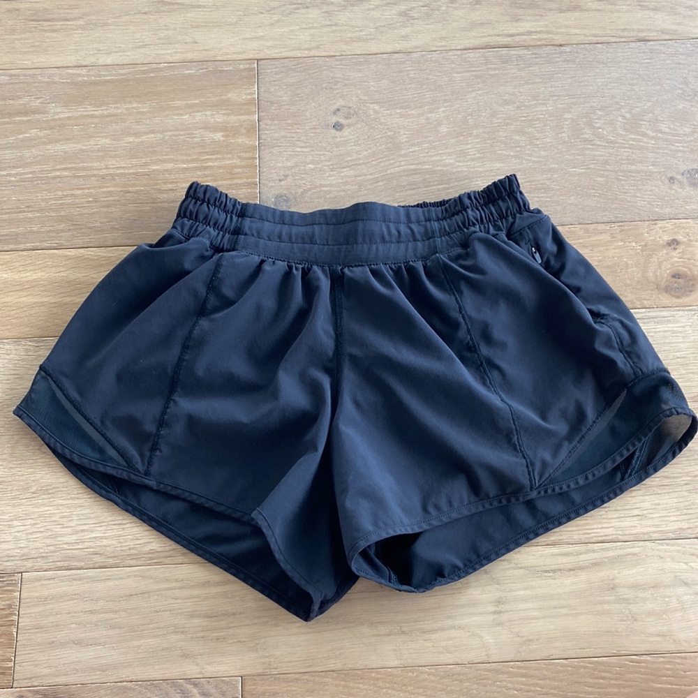 Lululemon shorts - Hottie hots - color black- size 4 tall
